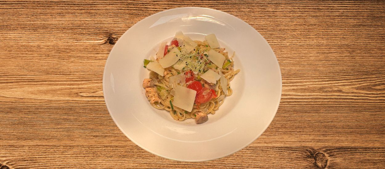 Laissez-vous tenter par nos linguines au saumon frais.
